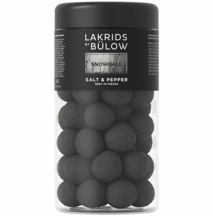 Black Snowball – sötlakrits, mjölkchoklad, peppar & lakritspulver – Lakrids by Bülow