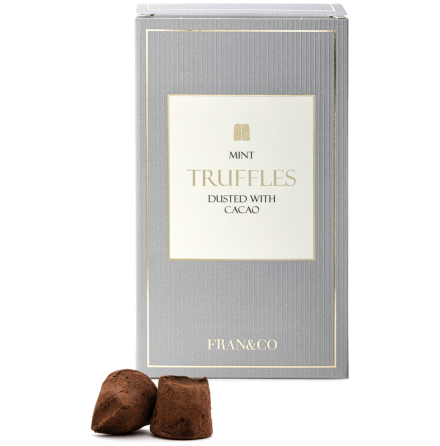 Chokladtryfflar med smak av mint pudrade med kakao - Fran&Co